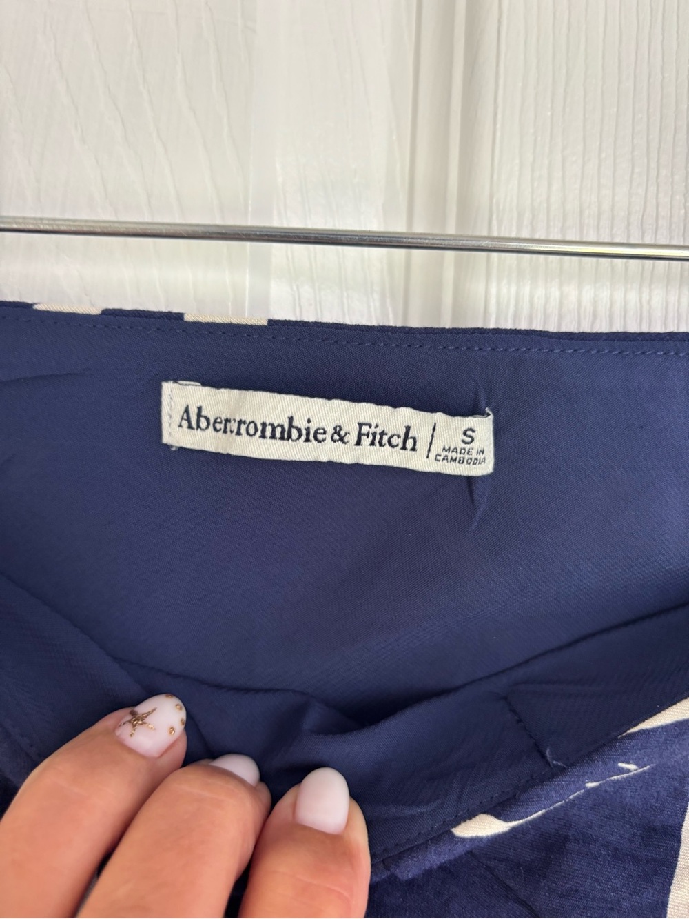 Abercrombie & Fitch Navy Floral Skirt - Picture 10 of 16